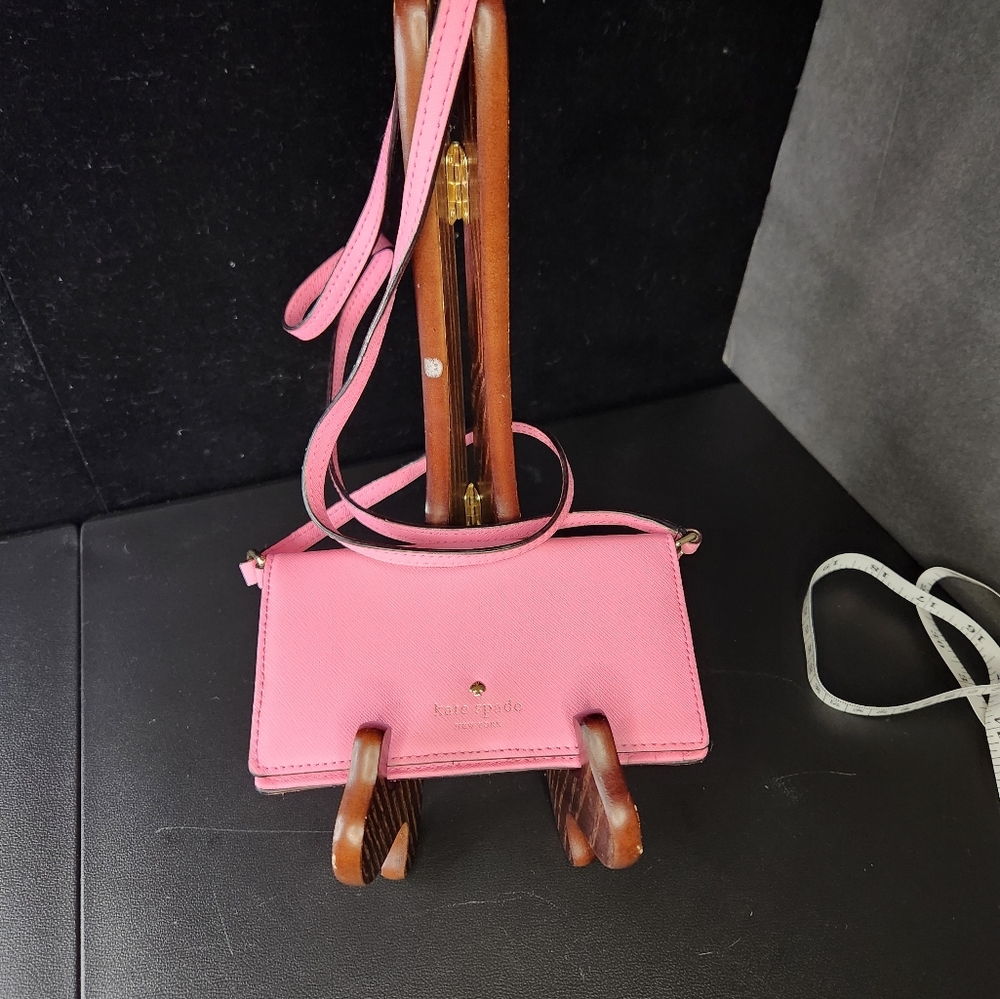 Kate Spade Saffiano NWOT vintage barbiecore pink wallet phonecase crossbody bag - Picture 3 of 7